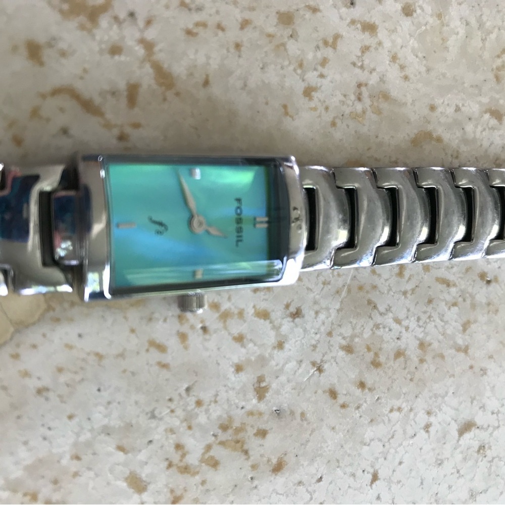 GORGEOUS FOSSIL STAINLESS STEEL WATCH - Picture 6 of 10
